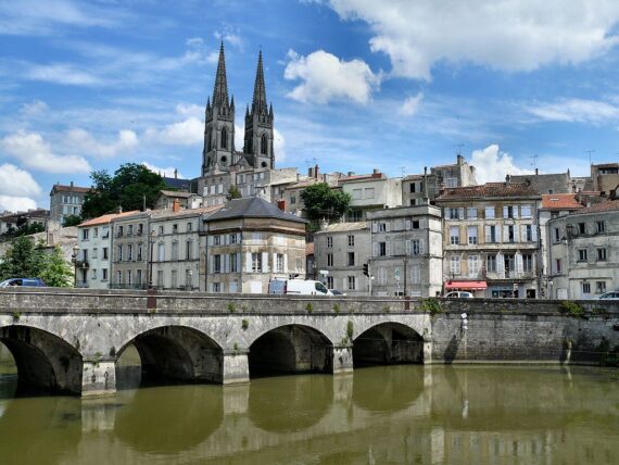 Visite de Niort, Guide Niort