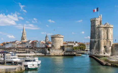 Visit La Rochelle with a private guide